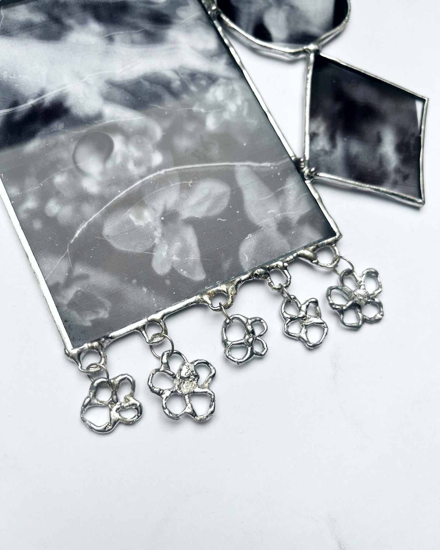 botanical stained glass wall hanging flower stained glass window decoration photo image stained glass  monochrome stained glass decorative